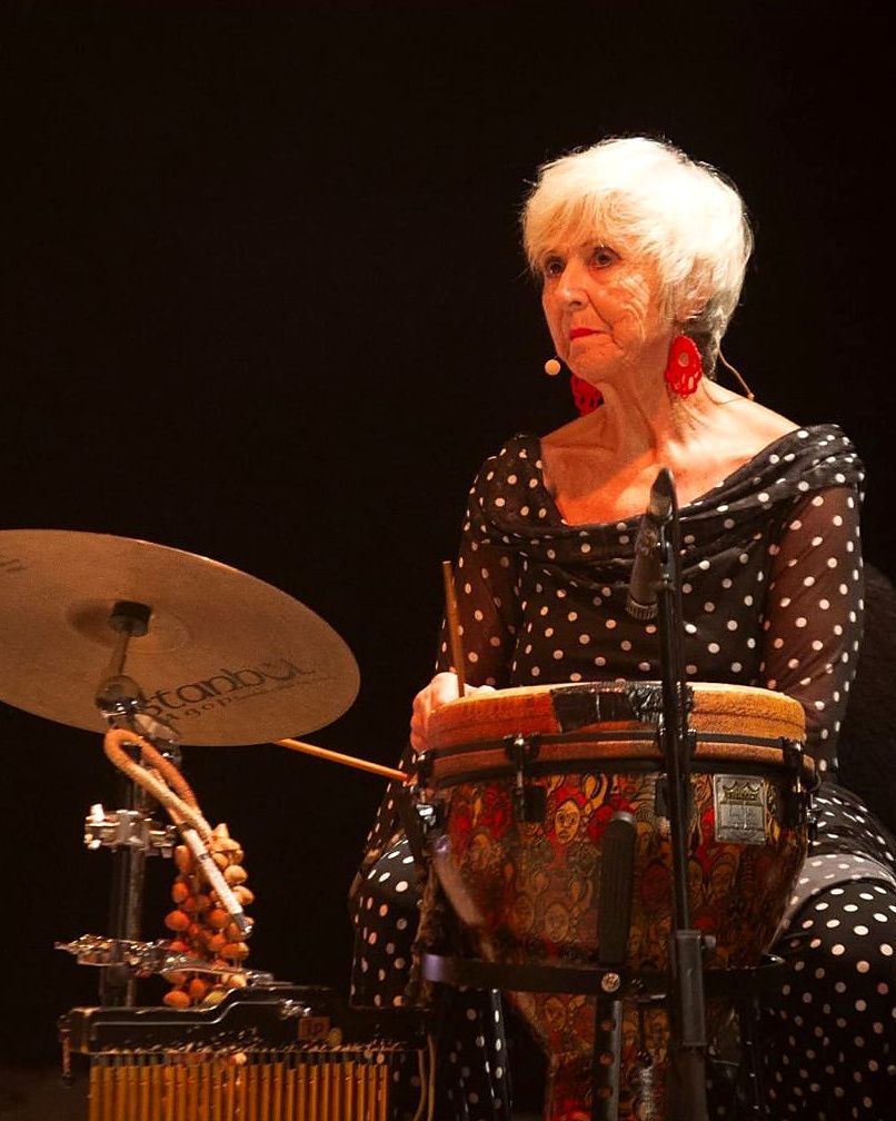 Denaïse a la percusión