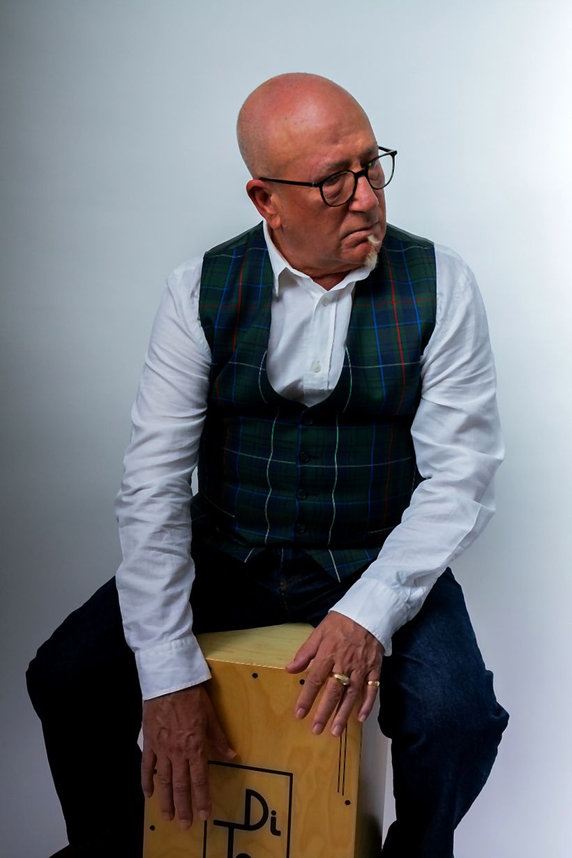 Dito Mallén, percusionista al cajón